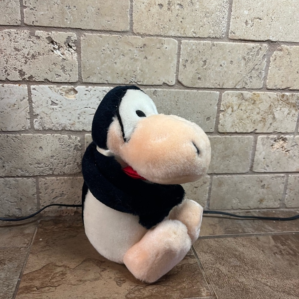 Vintage Opus plush 1985
